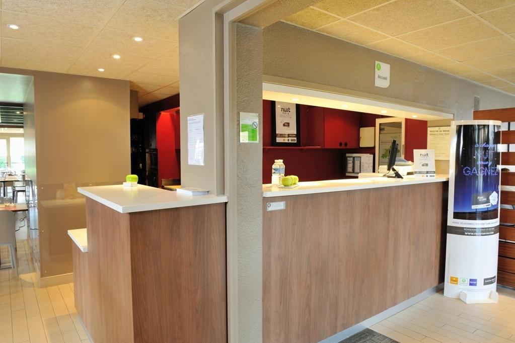 Kyriad Niort - La Creche Bagian luar foto